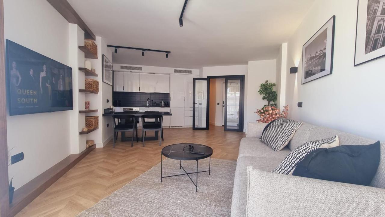 Luxe Appartement In Het Centrum Van Malaga Met Gratis Parkeerplek! Eksteriør bilde