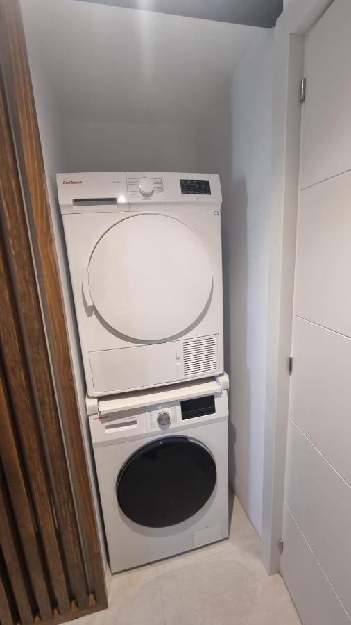 Luxe Appartement In Het Centrum Van Malaga Met Gratis Parkeerplek! Eksteriør bilde